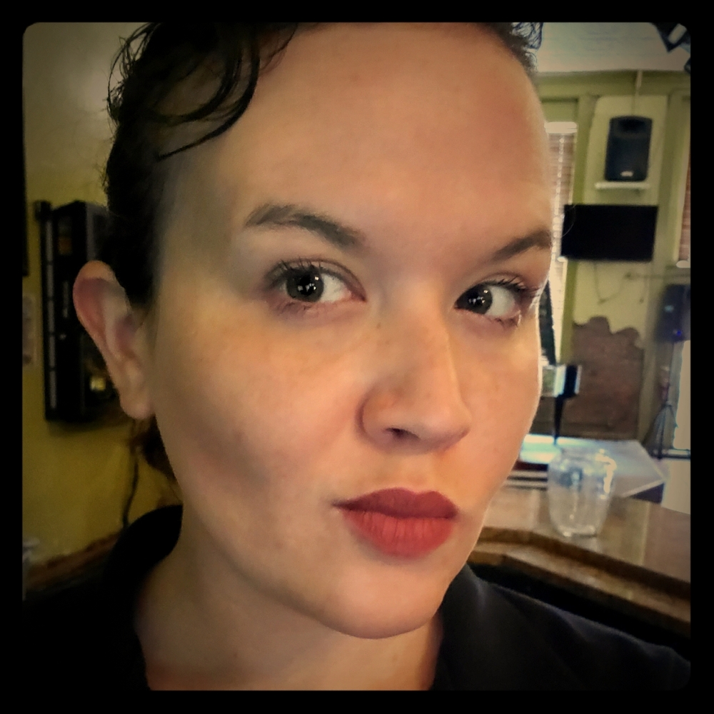 Meet your Posher, Jerilyn